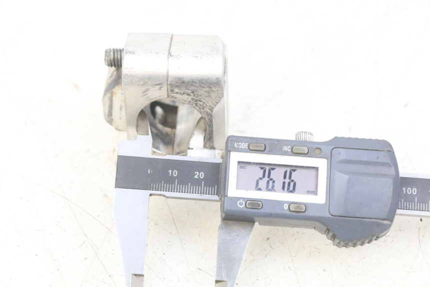 photo de SOPORTE DE MANILLAR HONDA CR 80 (2001 - 2003) - Otra perspectiva