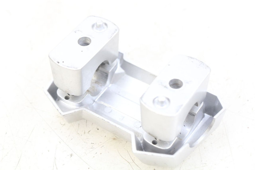 photo de SOPORTE DE MANILLAR SYM CROX 4T 50 (2016 - 2023) - Zoom estado de uso