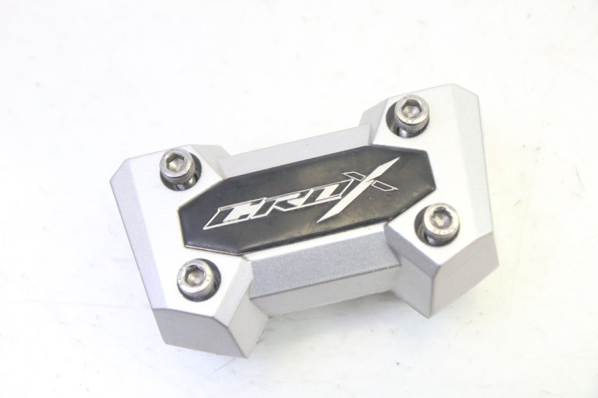 photo de SOPORTE DE MANILLAR SYM CROX 4T 50 (2016 - 2023) - Detalle de la pieza