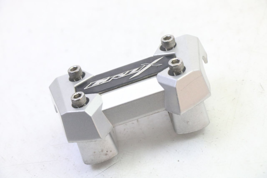 photo de SOPORTE DE MANILLAR SYM CROX 4T 50 (2016 - 2023) - Zoom estado de uso