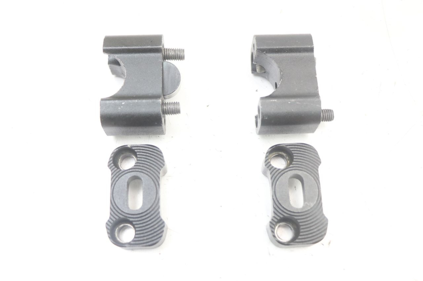 photo de TORRETAS MANILLAR DERBI SENDA SM DRD X-TREME 50 (2011 - 2017) - Otra perspectiva