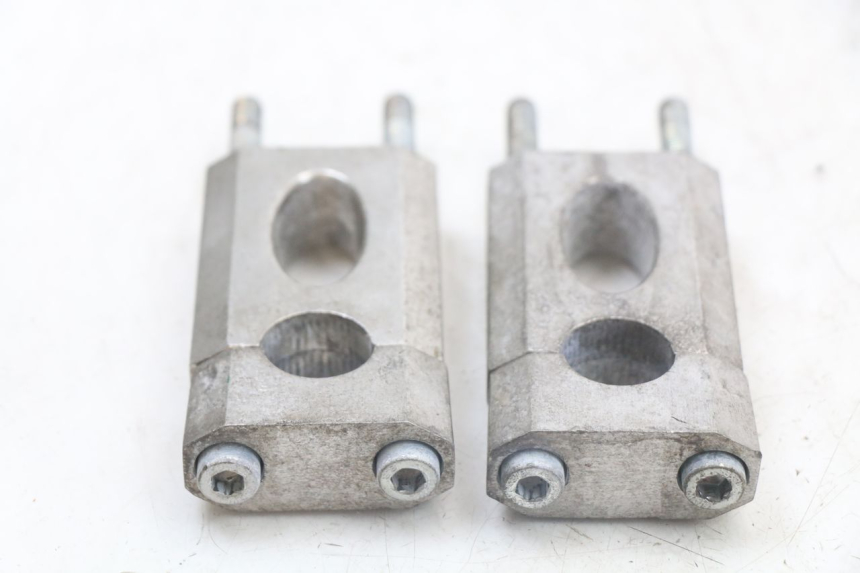 photo de SOPORTE DE MANILLAR LONCIN DIRT BIKE 125 - Detalle de la pieza