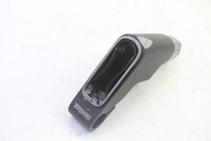 photo de POTENCIA DE MANILLAR SEGWAY NINEBOT F65I 1 - Primer plano técnico