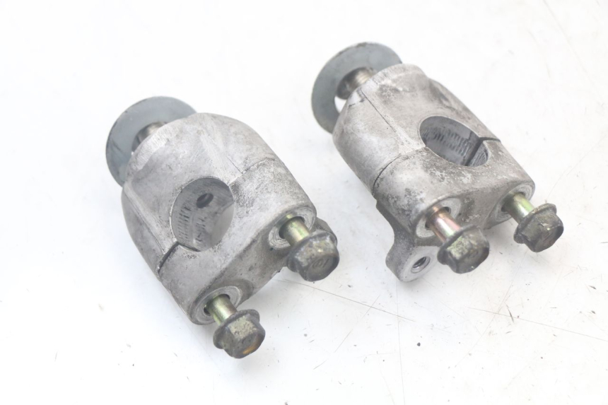 photo de TORRETAS MANILLAR HONDA FJS SILVERWING SILVER WING 600 (2001 - 2010) - Primer plano técnico