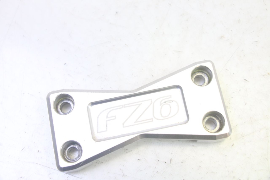 photo de PUENTE DE MANILLAR YAMAHA FZ6 N FAZER 600 (2004 - 2006) - Vista principal