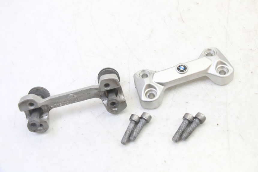 photo de TORRETAS MANILLAR BMW G310 R 310 (2016 - 2020) - Detalles de los puntos de fijación