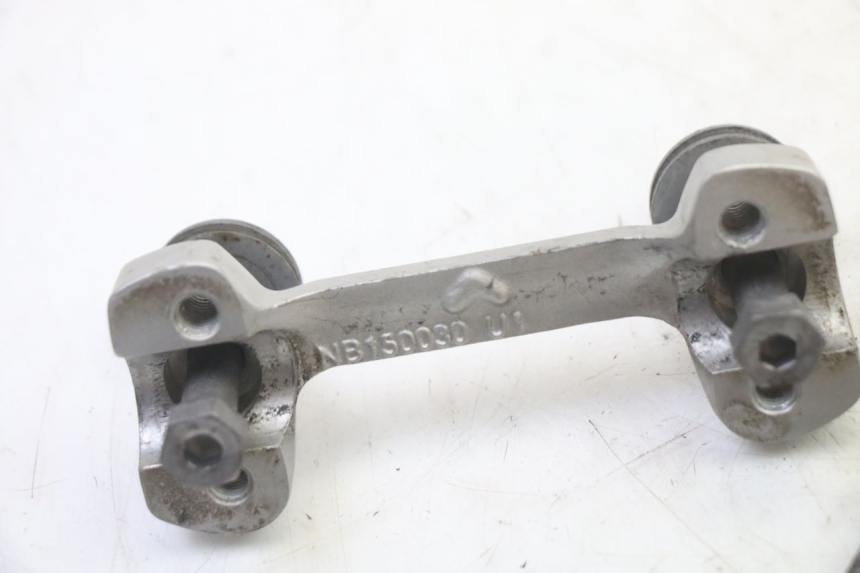 photo de TORRETAS MANILLAR BMW G310 R 310 (2016 - 2020) - Estado de la superficie y material