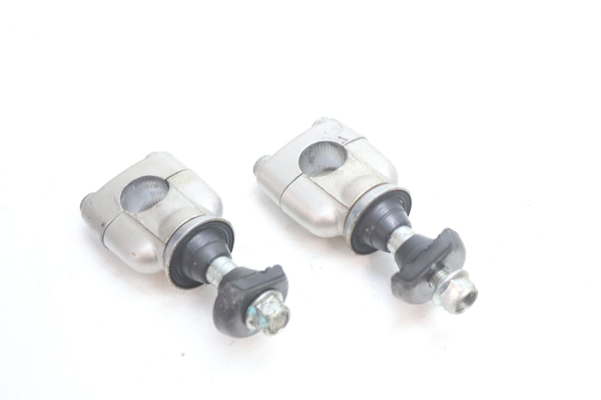photo de TORRETAS MANILLAR SUZUKI GSF N BANDIT 1200 (2001 - 2005) - Primer plano técnico
