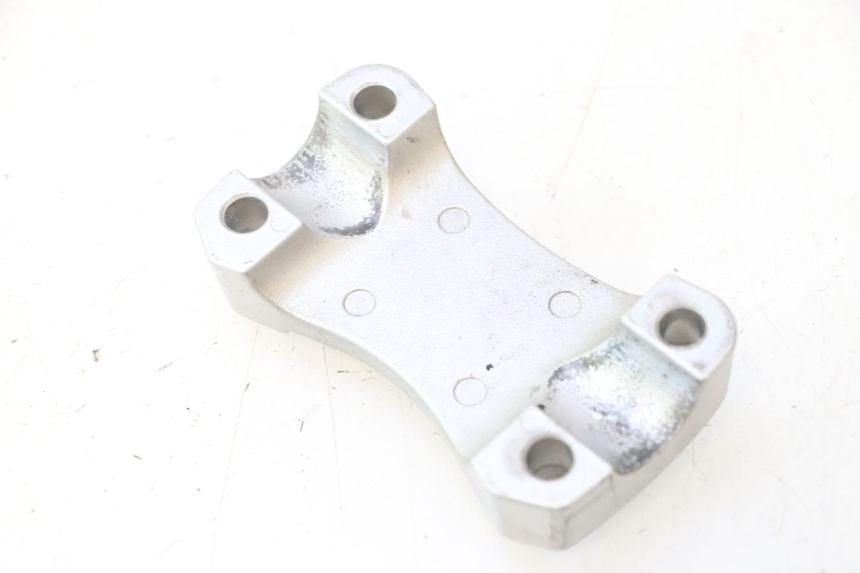 photo de TORRETAS MANILLAR SUZUKI GSR 600 (2005 - 2012) - Detalle de la pieza