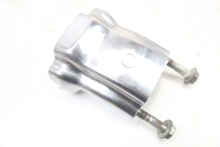 photo de TORRETAS MANILLAR HARLEY DAVIDSON SPORTSTER XL CUSTOM 883 (1999 - 2006) - Detalles de los puntos de fijación