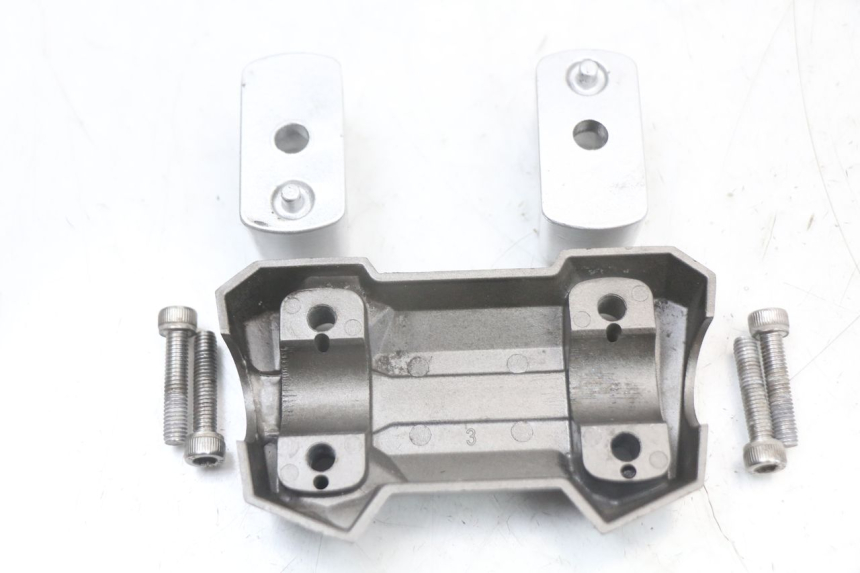 photo de SOPORTE DE MANILLAR SYM JET 14 4T 50 (2018 - 2022) - Zoom estado de uso