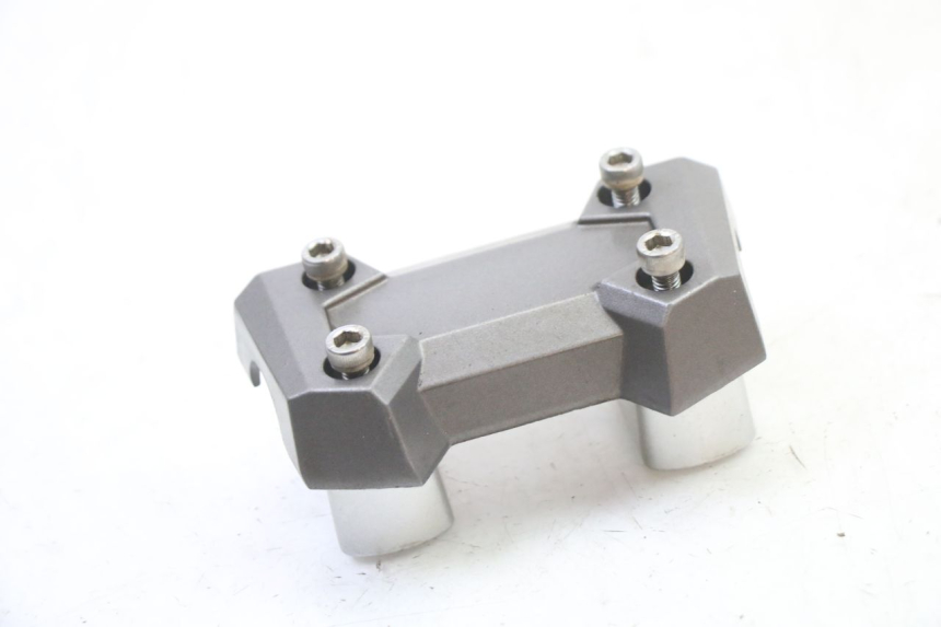 photo de SOPORTE DE MANILLAR SYM JET 14 4T 50 (2018 - 2022) - Otra perspectiva