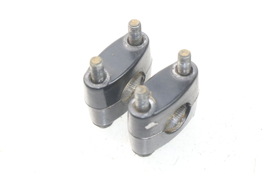 photo de TORRETAS MANILLAR SUZUKI JR 80 (2001 - 2006) - Detalle de la pieza