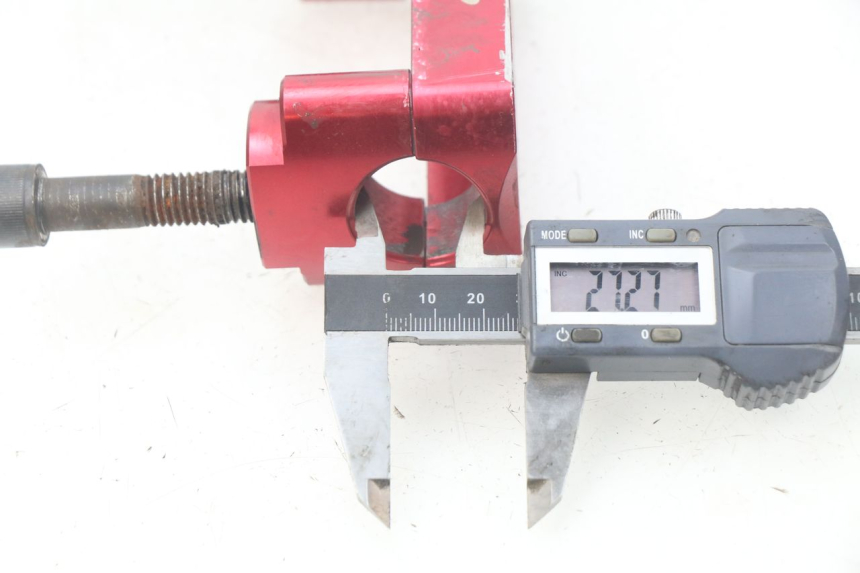 photo de SOPORTE DE MANILLAR KAWASAKI KX F KXF 450 (2012 - 2015) - Zoom estado de uso