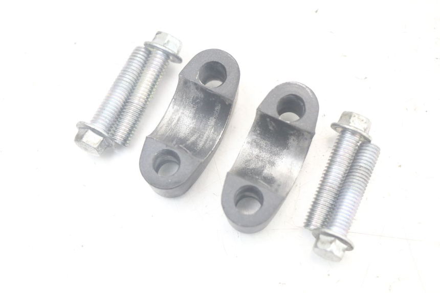 photo de SOPORTE DE MANILLAR YAMAHA MT-07 MT07 ABS 700 (2014 - 2017) - Primer plano técnico