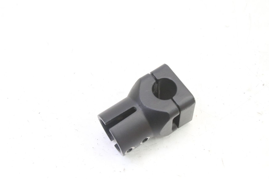 photo de TORRETAS MANILLAR HERO S10 1 - Primer plano técnico