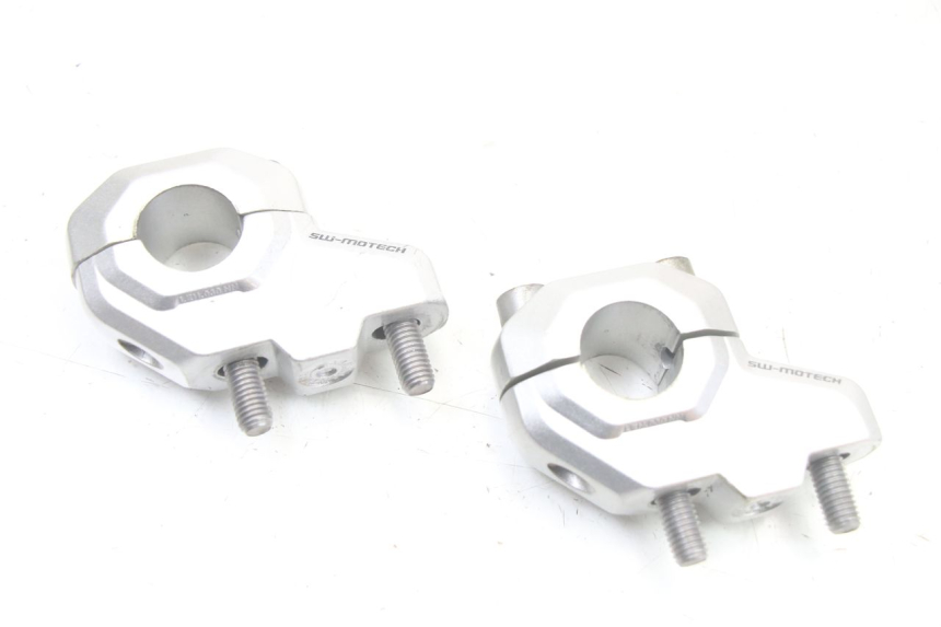 photo de TORRETAS MANILLAR SUZUKI GSF S BANDIT 600 (2000 - 2004) - Otra perspectiva