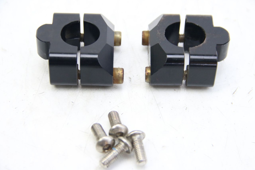 photo de SOPORTE DE MANILLAR APRILIA SX 50 (2011 - 2017) - Primer plano técnico