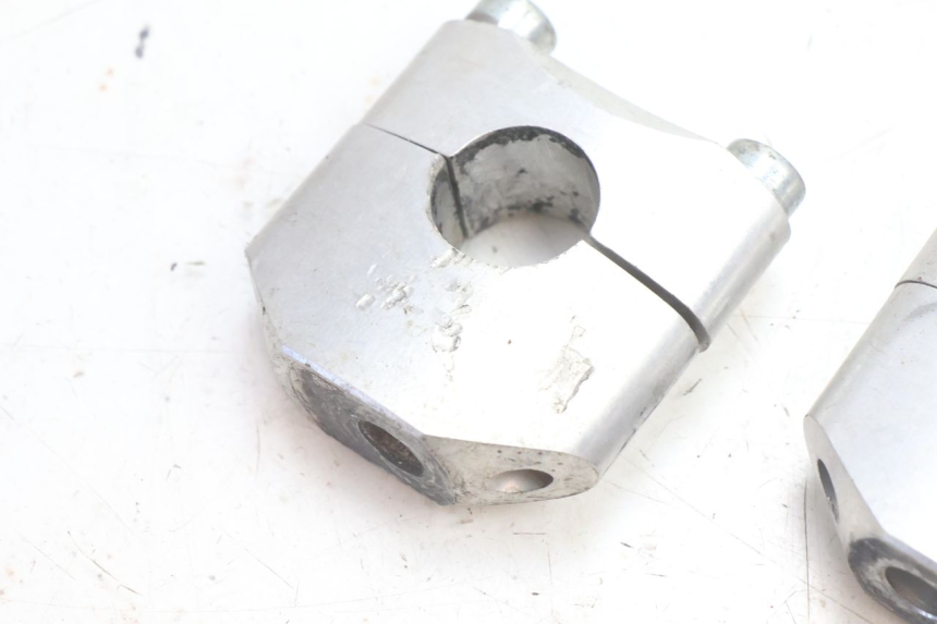 photo de TORRETAS MANILLAR HUSABERG TE 250 (2011 - 2014) - Detalle de la pieza