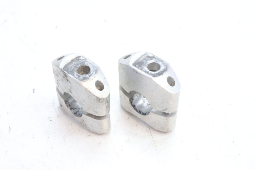 photo de TORRETAS MANILLAR HUSABERG TE 250 (2011 - 2014) - Primer plano técnico