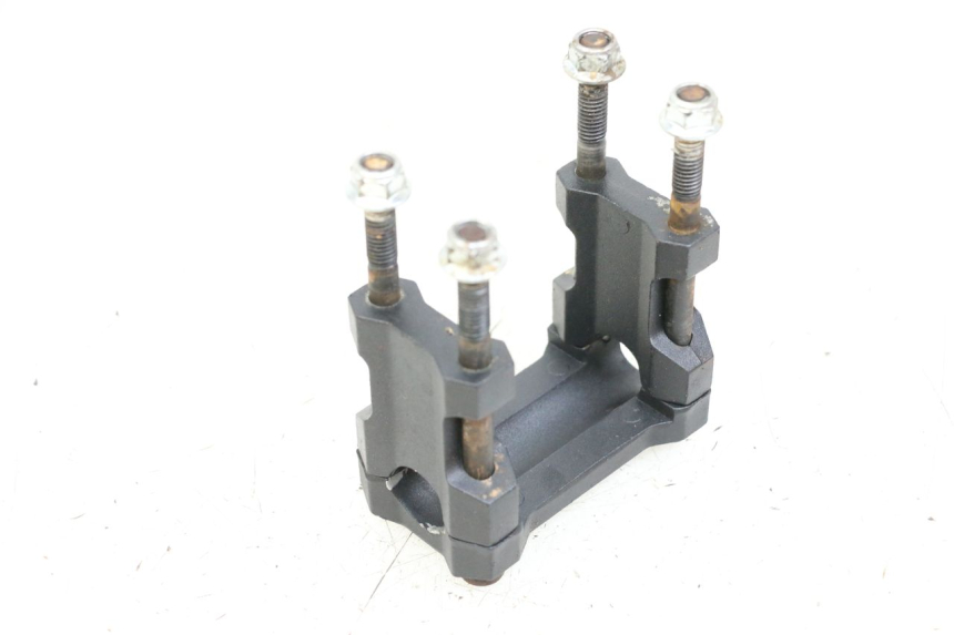 photo de TORRETAS MANILLAR NITRO MOTORS THUNDER 125 - Primer plano técnico