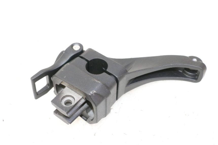 photo de TORRETAS MANILLAR DUALTRON VICTOR LIMITED 1 - Detalles de los puntos de fijación