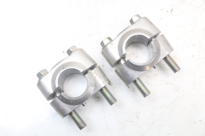 photo de SOPORTE DE MANILLAR YAMAHA XMAX X-MAX ABS 125 (2017 - 2020) - Zoom estado de uso