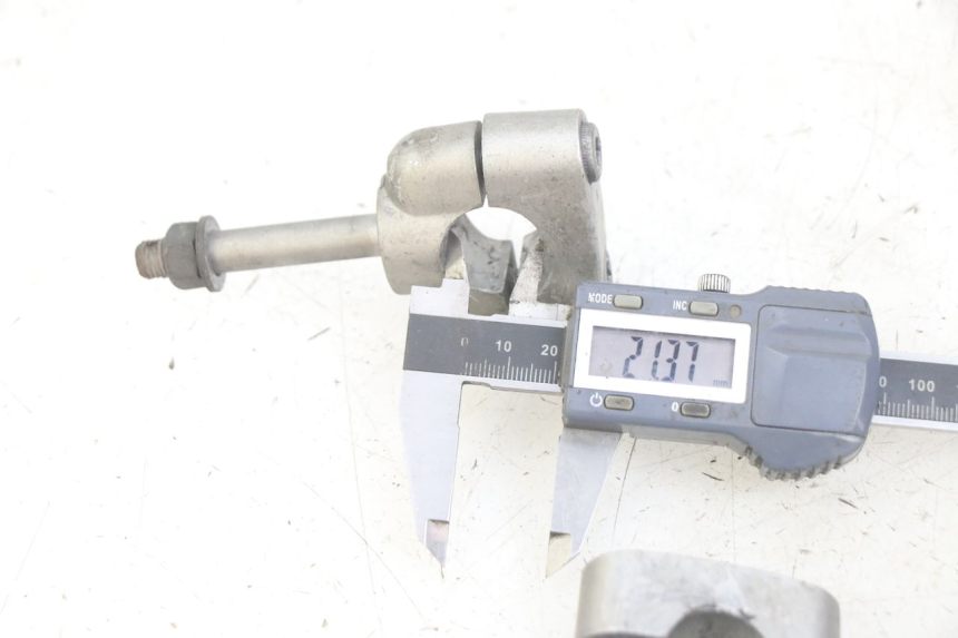 photo de TORRETAS MANILLAR YAMAHA XJN DIVERSION 600 (2000 - 2003) - Detalle de la pieza