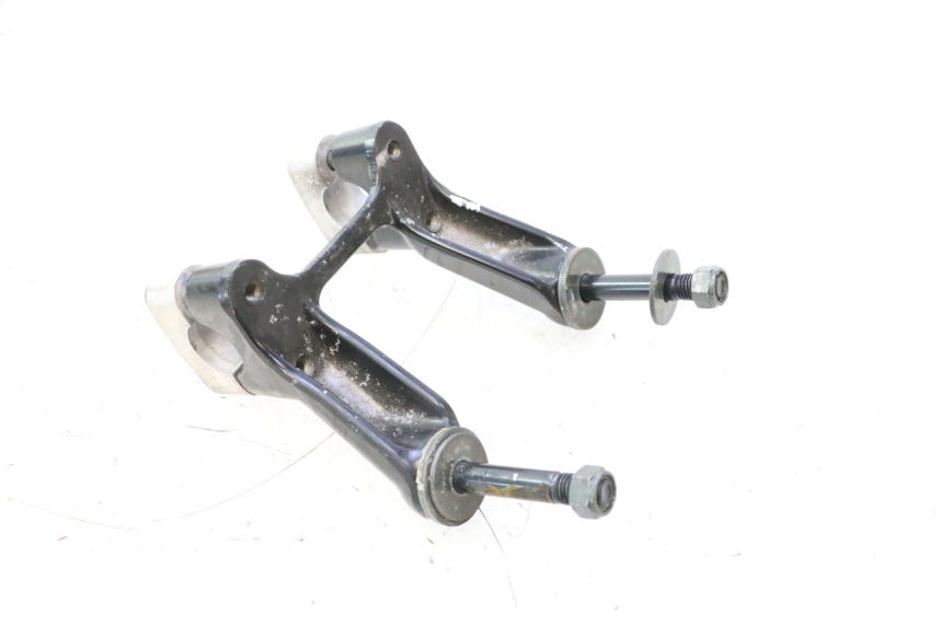 photo de TORRETAS MANILLAR YAMAHA XP T-MAX ABS 500 (2005 - 2005) - Primer plano técnico