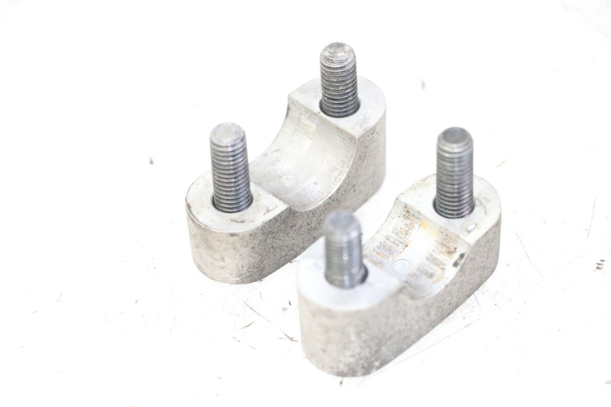 photo de TORRETAS MANILLAR YAMAHA YP X-MAX XMAX 400 (2014 - 2017) - Detalle de la pieza