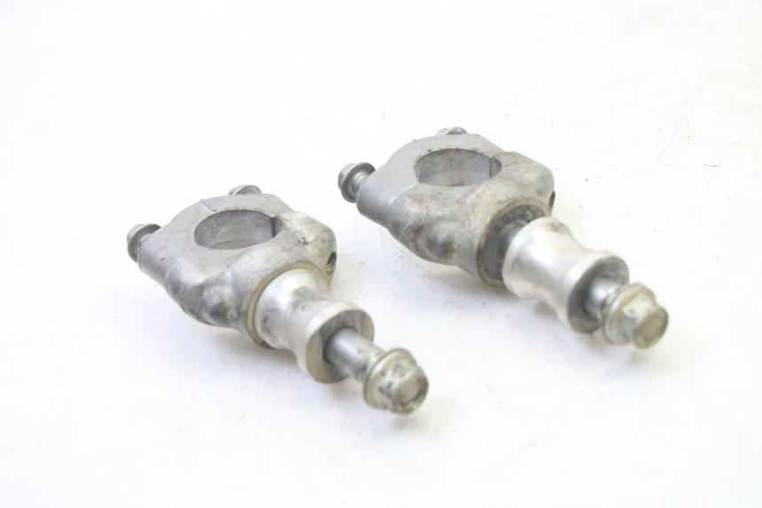 photo de TORRETAS MANILLAR YAMAHA YZ 85 (2022 - 2025) - Primer plano técnico