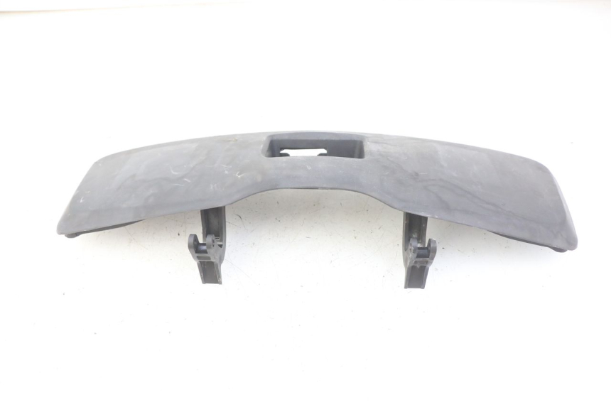 photo de CAJA DE GUANTES SUZUKI BURGMAN 125 (2007 - 2014) - Otra perspectiva