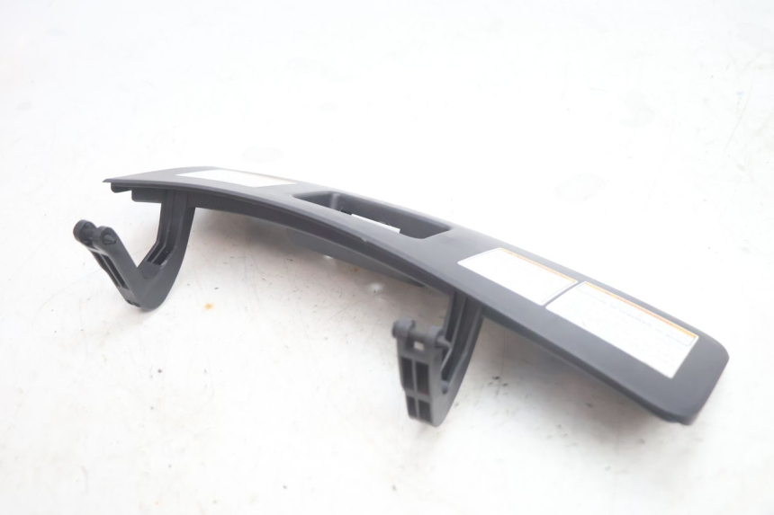 photo de PUERTA GUANTERA SUZUKI BURGMAN EXECUTIVE ABS 650 (2006 - 2012) - Detalle de la pieza