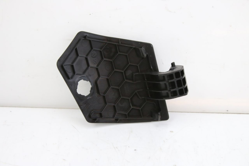 photo de CAJA DE GUANTES PEUGEOT CITYSTAR 50 (2013 - 2017) - Primer plano técnico