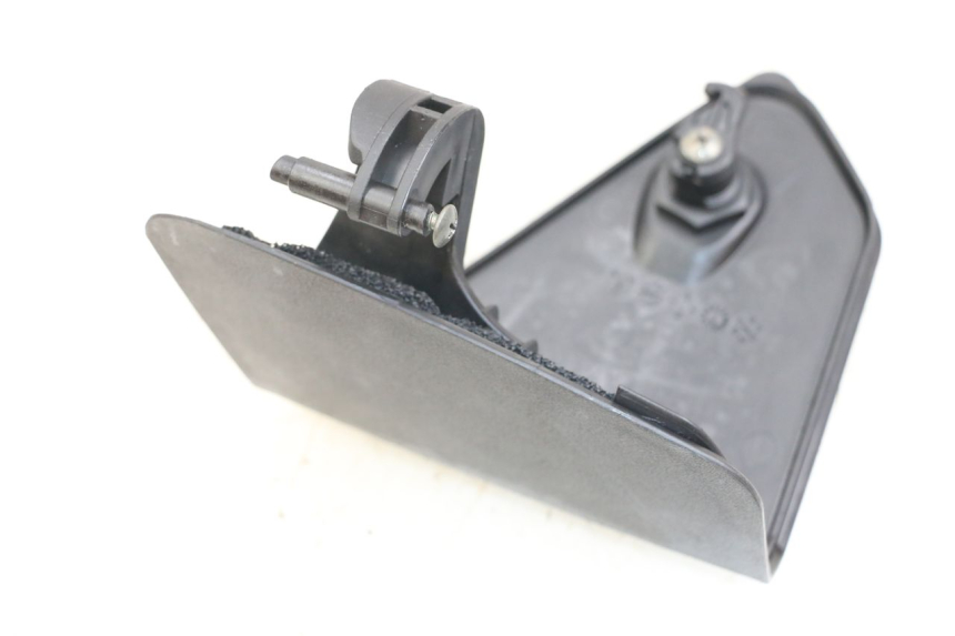 photo de PUERTA GUANTERA KYMCO DINK STREET ABS 125 (2011 - 2018) - Detalle de la pieza