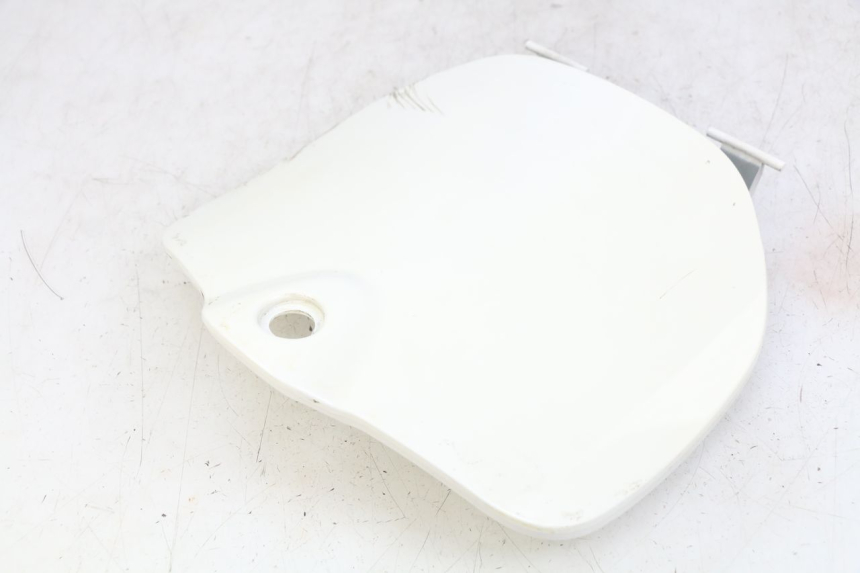 photo de CAJA DE GUANTES SYM FIDDLE 3 III 125 (2014 - 2020) - Otra perspectiva