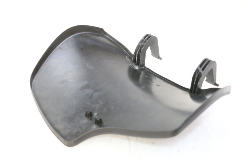 photo de CAJA DE GUANTES PIAGGIO FLY 2T 50 (2004 - 2017) - Zoom estado de uso