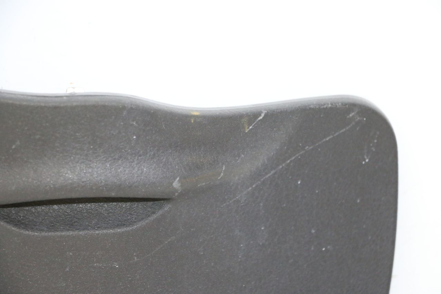 photo de PUERTA GUANTERA PIAGGIO LIBERTY 4T 50 (2009 - 2015) - Estado de la superficie y material