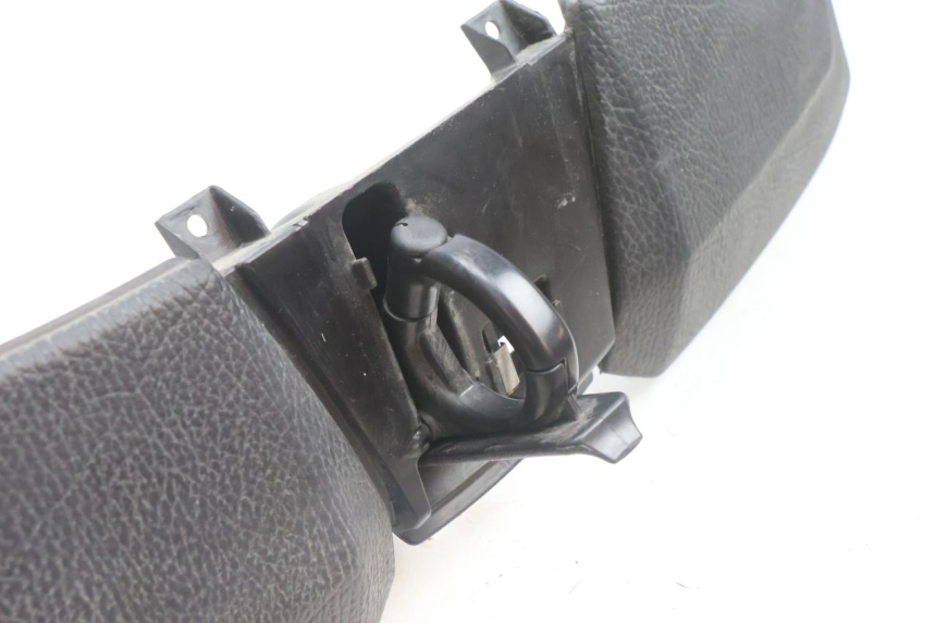 photo de PUERTA GUANTERA PIAGGIO MP3 500 (2016 - 2018) - Estado de la superficie y material