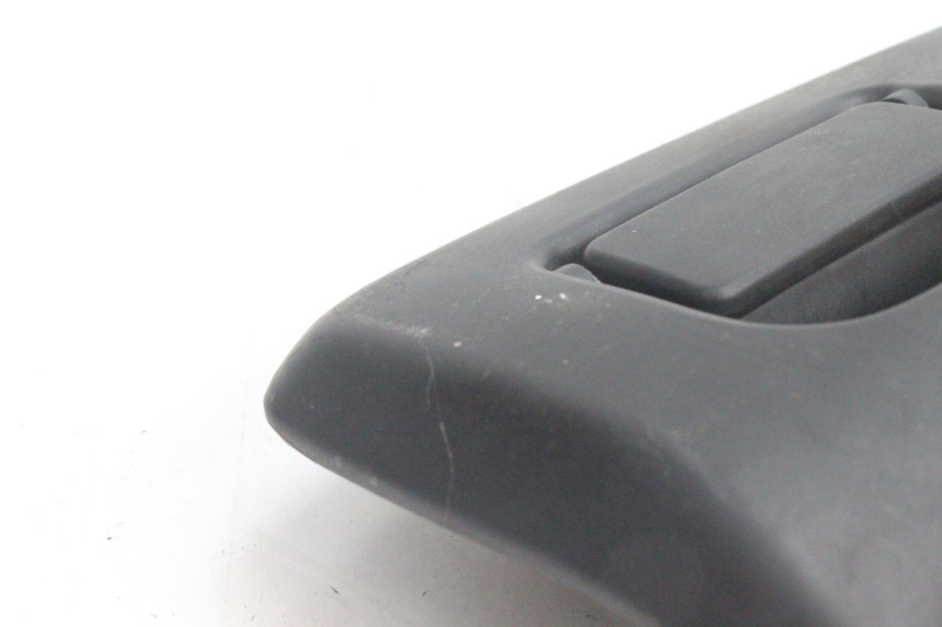 photo de PUERTA GUANTERA HONDA PCX (JF28) 125 (2009 - 2011) - Zoom estado de uso
