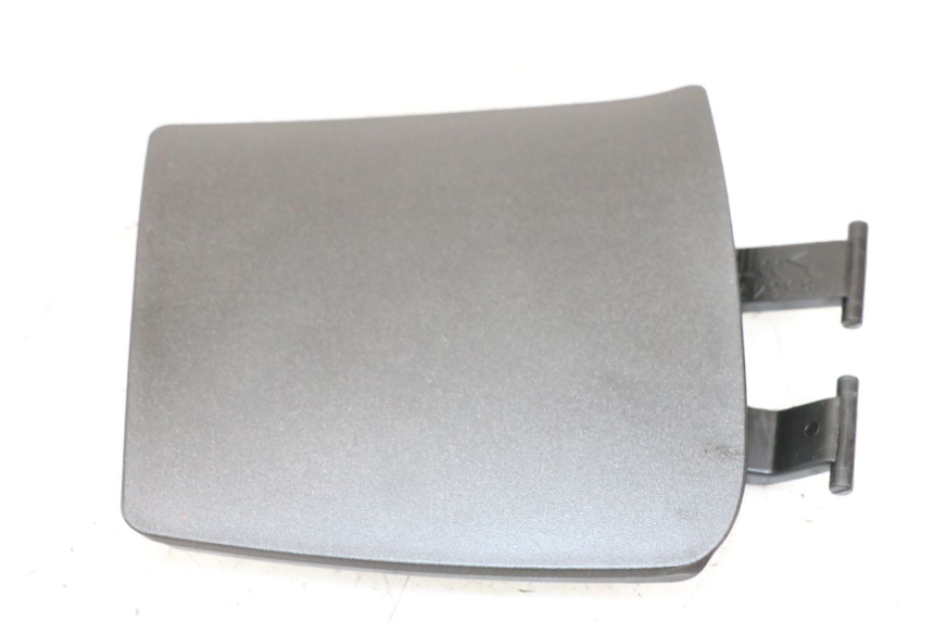 photo de PUERTA GUANTERA APRILIA SR MOTARD 50 (2012 - 2018) - Zoom estado de uso