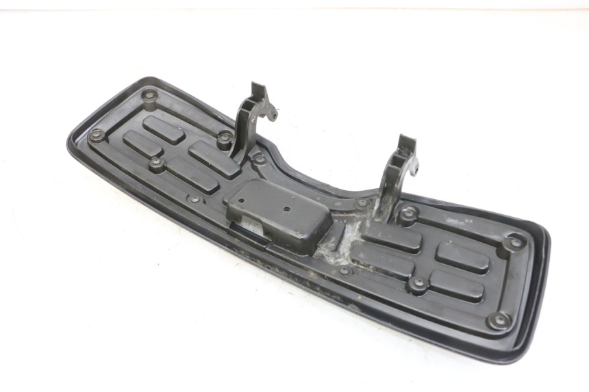 photo de CAJA DE GUANTES SUZUKI BURGMAN 125 (2007 - 2014) - Detalle de la pieza