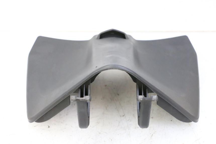 photo de PUERTA GUANTERA APRILIA SXR 50 (2021 - 2023) - Primer plano técnico
