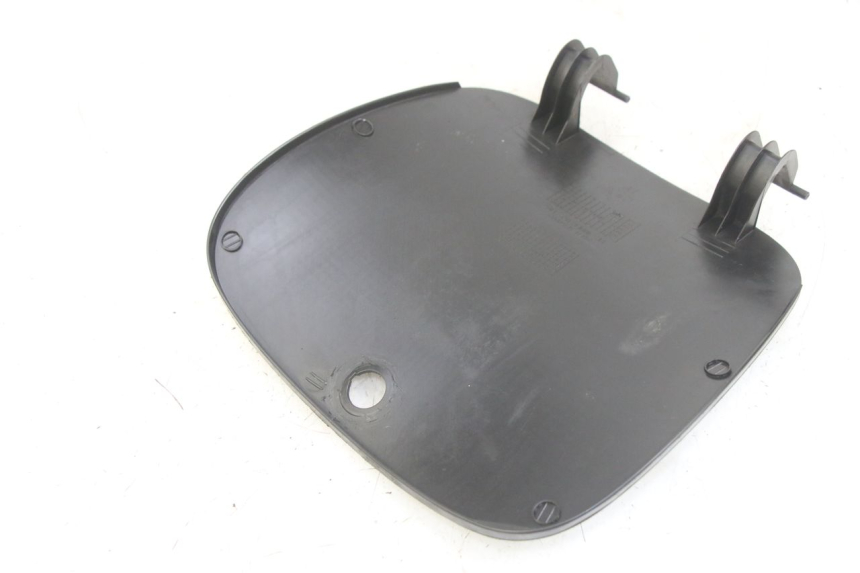 photo de PUERTA GUANTERA PEUGEOT TWEET 4T 50 (2018 - 2022) - Detalle de la pieza