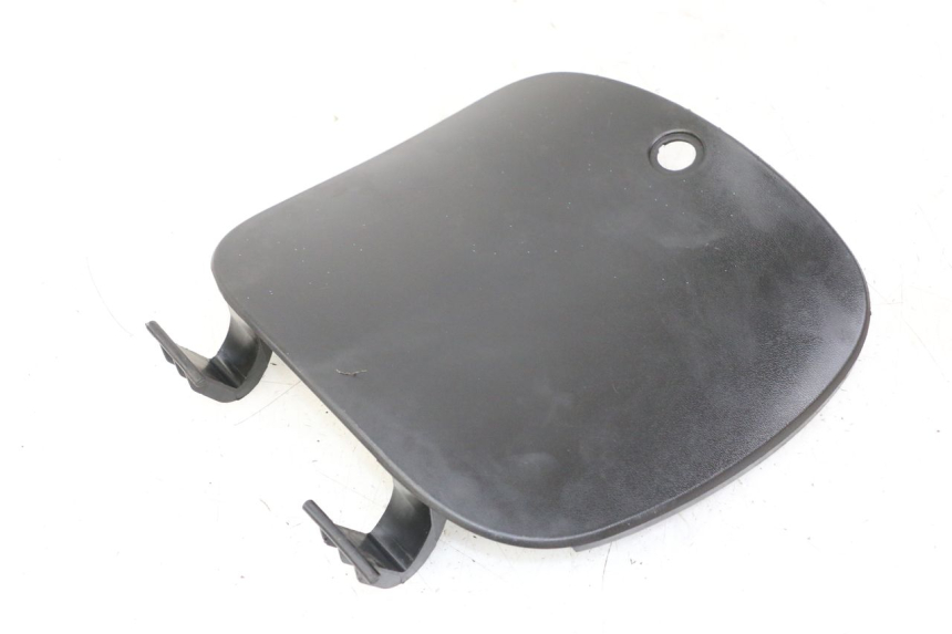 photo de PUERTA GUANTERA PEUGEOT TWEET PRO CARGO 50 (2018 - 2022) - Primer plano técnico