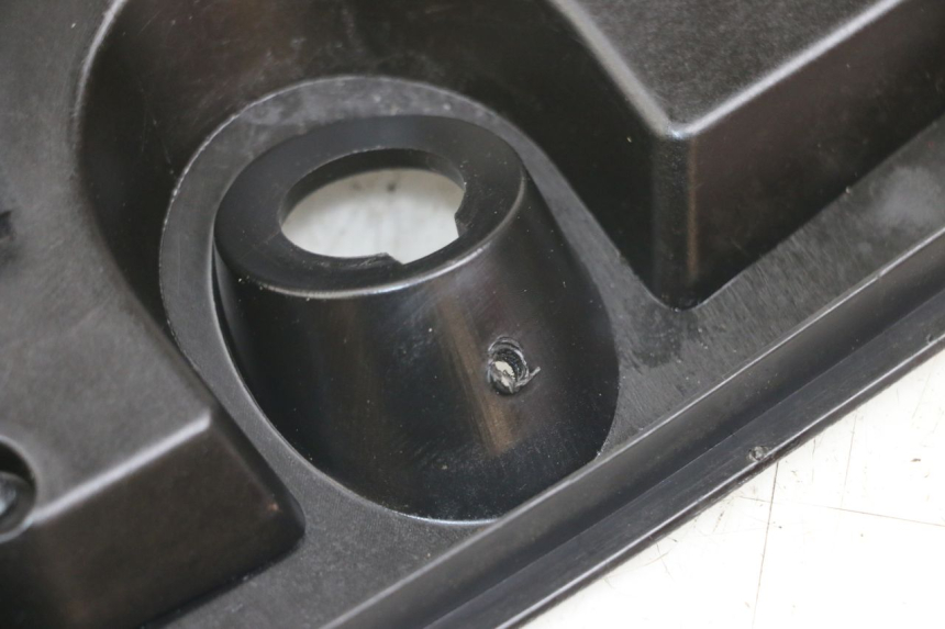 photo de PORTA GUANTERA YAMAHA XMAX X-MAX 125 (2006 - 2009) - Otra perspectiva