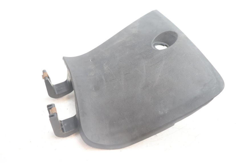 photo de PORTA GUANTERA YAMAHA XMAX X-MAX 125 (2006 - 2009) - Primer plano técnico