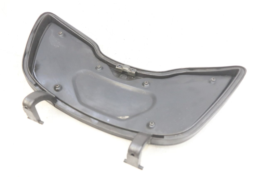 photo de CAJA DE GUANTES PIAGGIO X9 EVOLUTION 125 (2003 - 2007) - Primer plano técnico