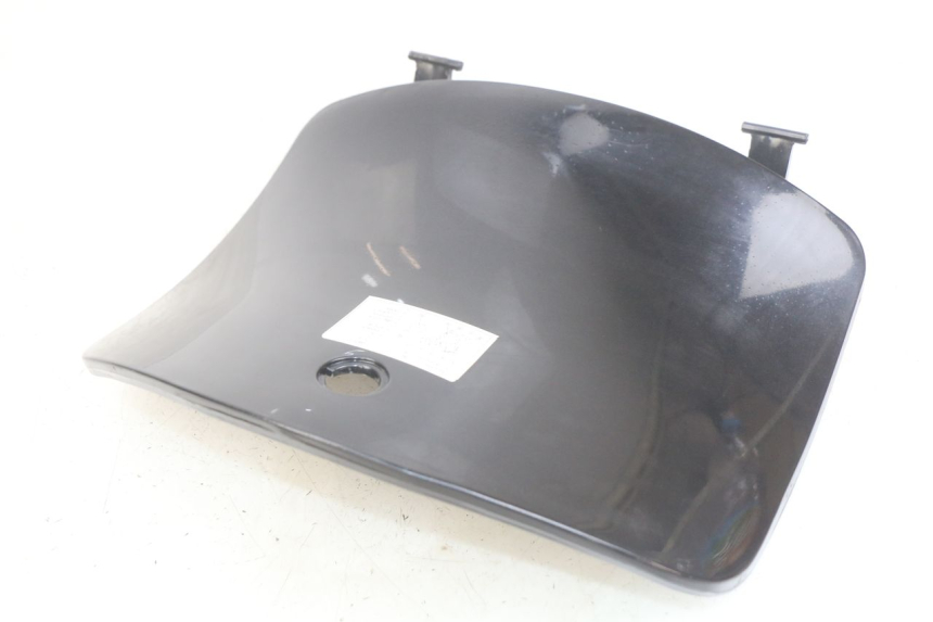 photo de CAJA DE GUANTES YIYING YY125T 125 (2006 - 2014) - Detalles de los puntos de fijación