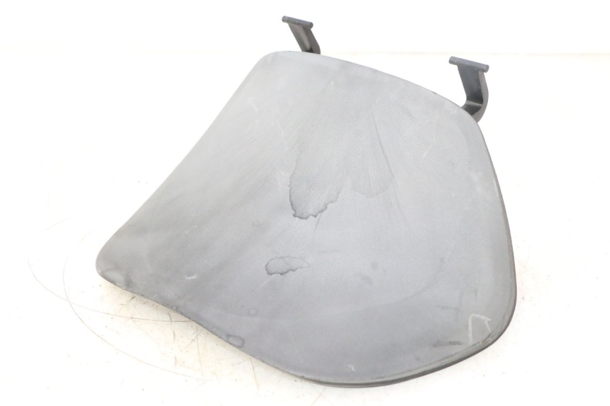 photo de PUERTA GUANTERA PIAGGIO ZIP IGET 4T 50 (2021 - 2023) - Detalles de los puntos de fijación